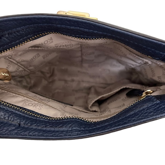MICHAEL KORS Hamilton Traveler Crossbody Bag Navy Blue - Picture 13 of 16